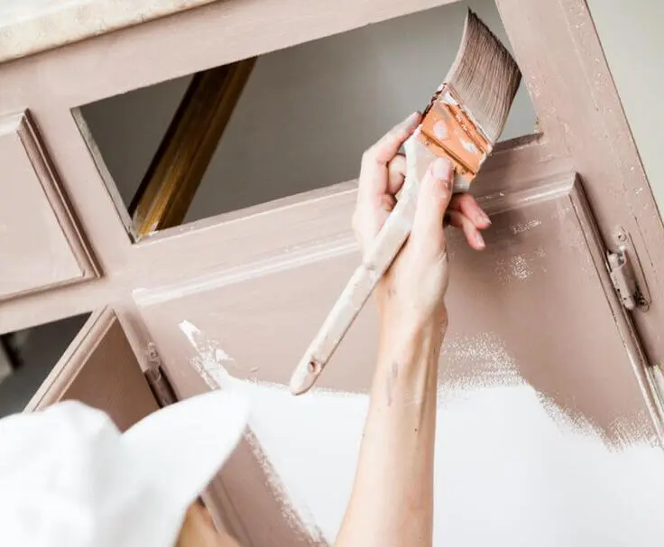 how to varnish kitchen cabinets like a pro