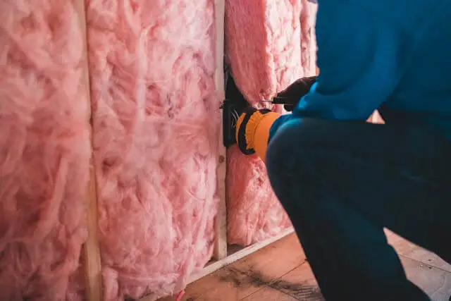 insulating cabinets with foam insulation